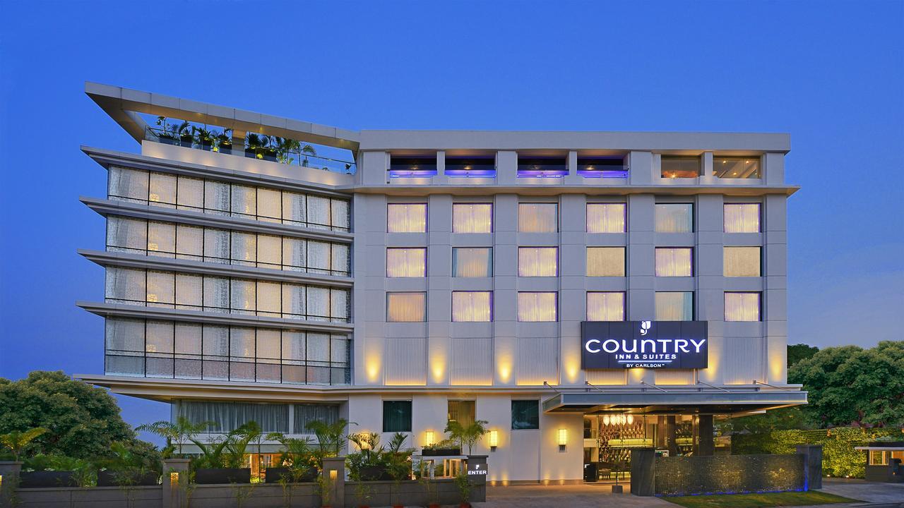 Country Inns & Suites By Radisson Manipal Exterior photo
